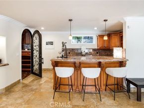 19554 Wells Drive, Tarzana (los Angeles) CA 91356