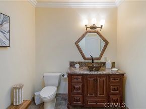 19554 Wells Drive, Tarzana (los Angeles) CA 91356