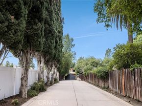 19554 Wells Drive, Tarzana (los Angeles) CA 91356