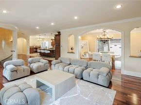 19554 Wells Drive, Tarzana (los Angeles) CA 91356