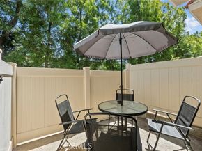 10155 De Soto Avenue 104, Chatsworth (los Angeles) CA 91311