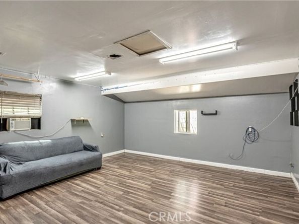 7134 Stansbury Avenue, Van Nuys (los Angeles) CA 91405