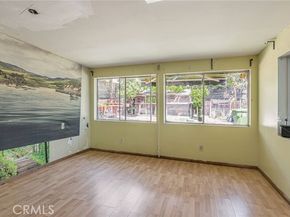 7134 Stansbury Avenue, Van Nuys (los Angeles) CA 91405