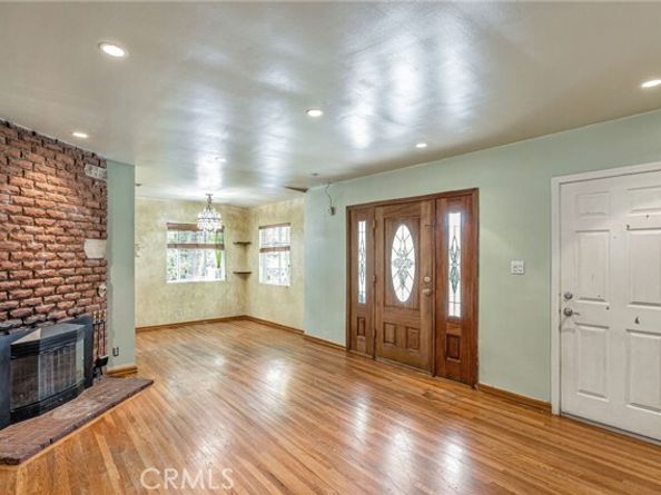 7134 Stansbury Avenue, Van Nuys (los Angeles) CA 91405
