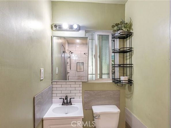 7134 Stansbury Avenue, Van Nuys (los Angeles) CA 91405