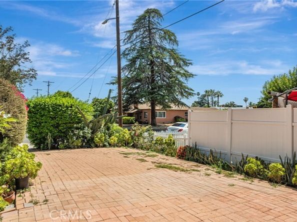 7134 Stansbury Avenue, Van Nuys (los Angeles) CA 91405