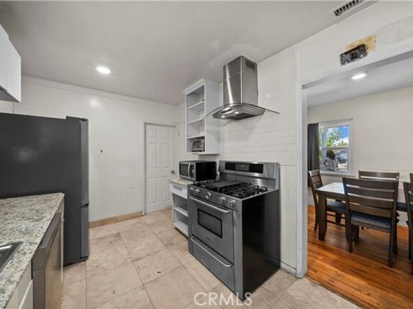 8053 Brimfield Avenue, Panorama City (los Angeles) CA 91402