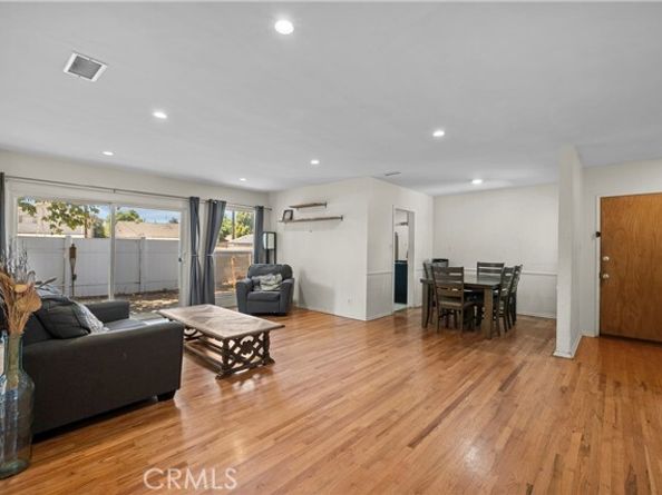 8053 Brimfield Avenue, Panorama City (los Angeles) CA 91402