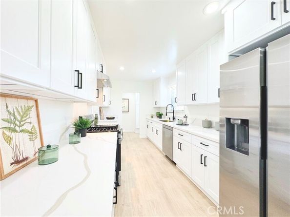 20323 Lorne Street, Winnetka (los Angeles) CA 91306