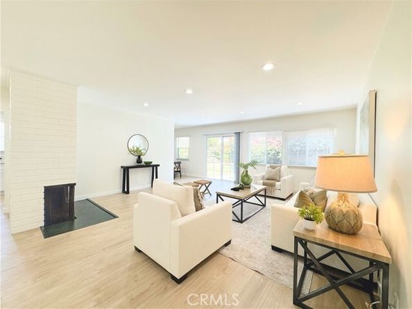 20323 Lorne Street, Winnetka (los Angeles) CA 91306