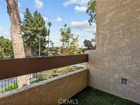 18958 Sherman Way 17, Reseda (los Angeles) CA 91335