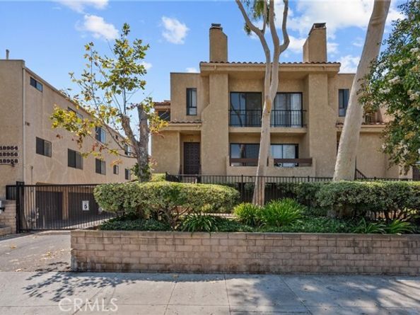18958 Sherman Way 17, Reseda (los Angeles) CA 91335