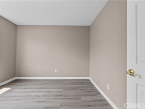 18958 Sherman Way 17, Reseda (los Angeles) CA 91335