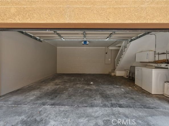 18958 Sherman Way 17, Reseda (los Angeles) CA 91335