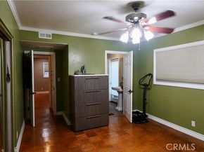 22252 Bassett Street, Canoga Park (los Angeles) CA 91303