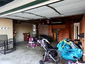 22252 Bassett Street, Canoga Park (los Angeles) CA 91303