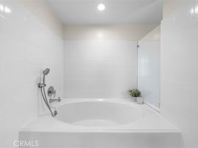 8180 Manitoba Street 360, Playa Del Rey (los Angeles) CA 90293