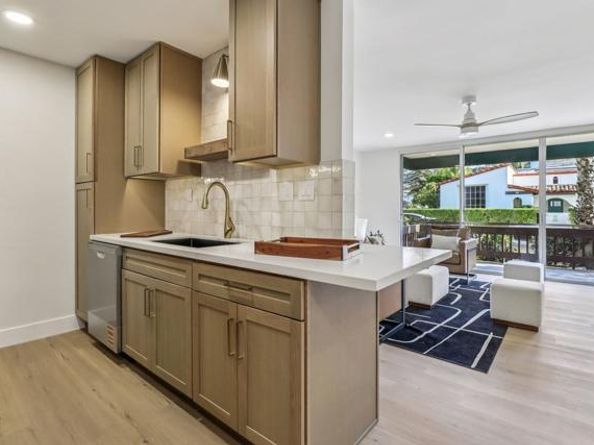 6455 La Jolla Boulevard 122, La Jolla (san Diego) CA 92037