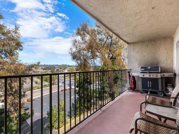 2336 Hosp Way 314, Carlsbad CA 92008