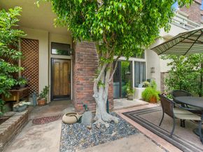 18751 Hatteras Street 13, Tarzana (los Angeles) CA 91356