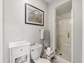 6514 Mammoth Avenue, Los Angeles CA 91401