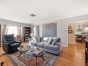 6514 Mammoth Avenue, Los Angeles CA 91401