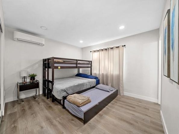 9903 Lindo Lake Place, Lakeside CA 92040