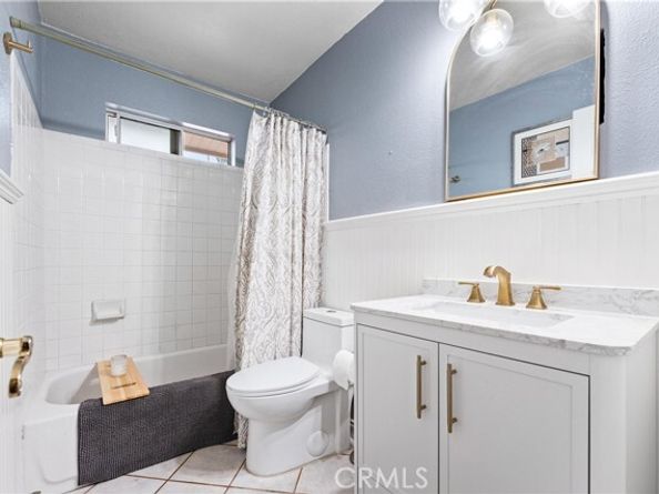 1646 E 15th Street, Santa Ana CA 92701