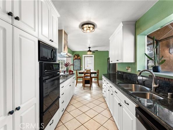 1646 E 15th Street, Santa Ana CA 92701
