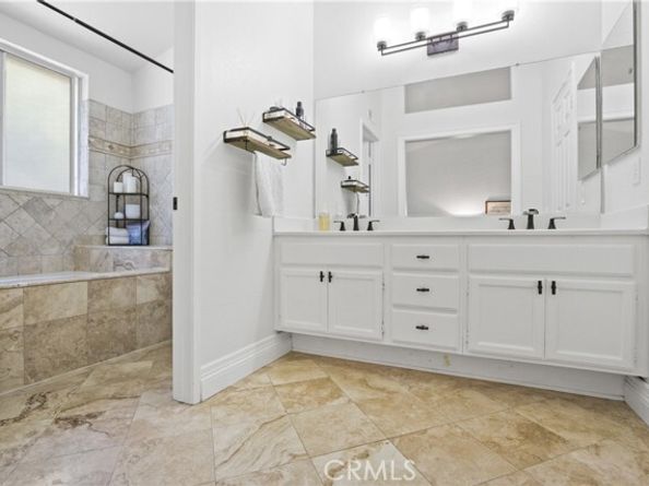 8 Massier Lane, Lake Forest (el Toro) CA 92610