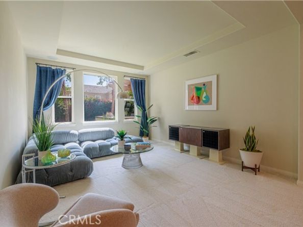 22 Modesto, Irvine CA 92602