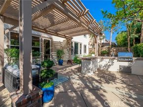 22 Modesto, Irvine CA 92602