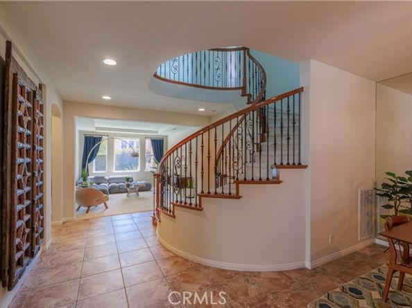 22 Modesto, Irvine CA 92602