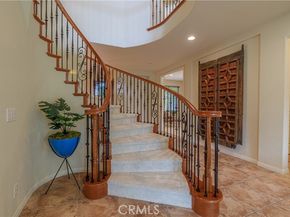 22 Modesto, Irvine CA 92602