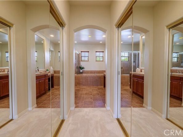 22 Modesto, Irvine CA 92602