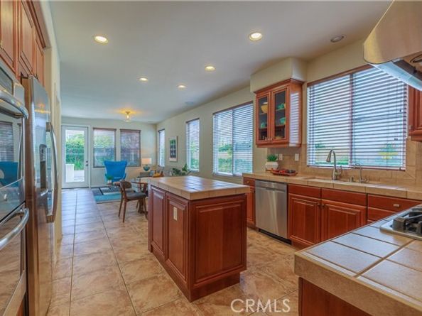 22 Modesto, Irvine CA 92602