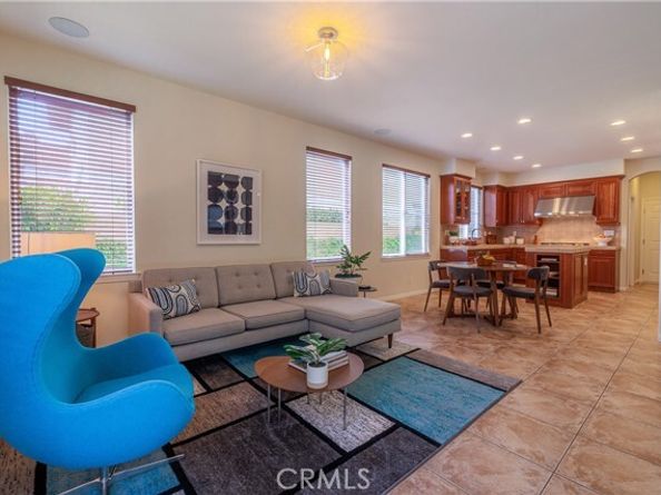 22 Modesto, Irvine CA 92602