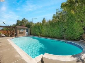 1059 Lakehurst Rd, Livermore CA 94551