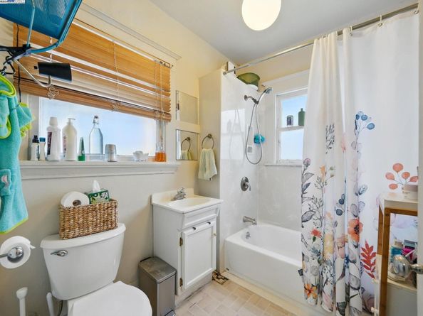 1572 Lincoln Ave, Alameda CA 94501