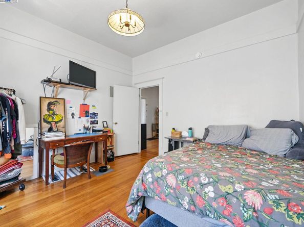 1572 Lincoln Ave, Alameda CA 94501