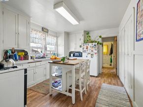 1572 Lincoln Ave, Alameda CA 94501