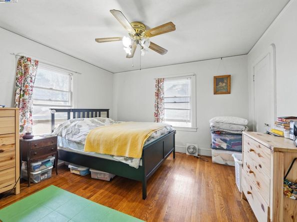 1572 Lincoln Ave, Alameda CA 94501