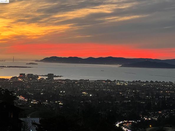 6100 Skyline Blvd, Oakland CA 94611