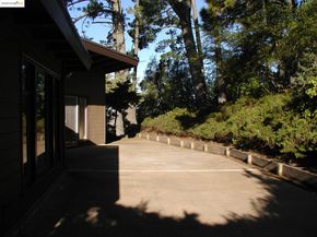 6100 Skyline Blvd, Oakland CA 94611