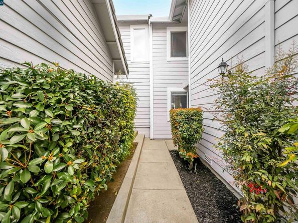 436 N Wildwood, Hercules CA 94547
