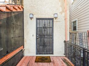3228 Magnolia St, Oakland CA 94608