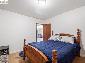 3228 Magnolia St, Oakland CA 94608