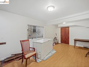 3228 Magnolia St, Oakland CA 94608