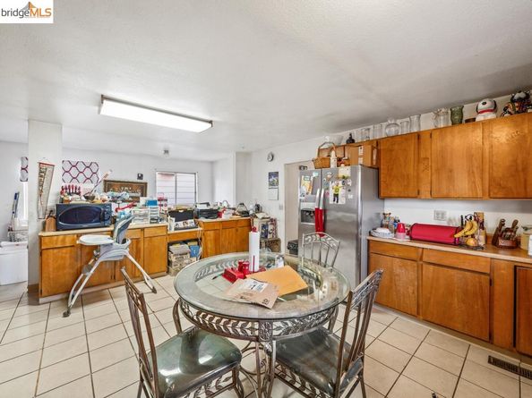 3228 Magnolia St, Oakland CA 94608