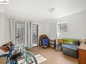 3228 Magnolia St, Oakland CA 94608